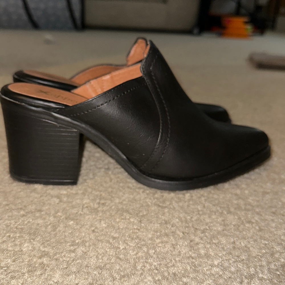 Black Clogs/mules